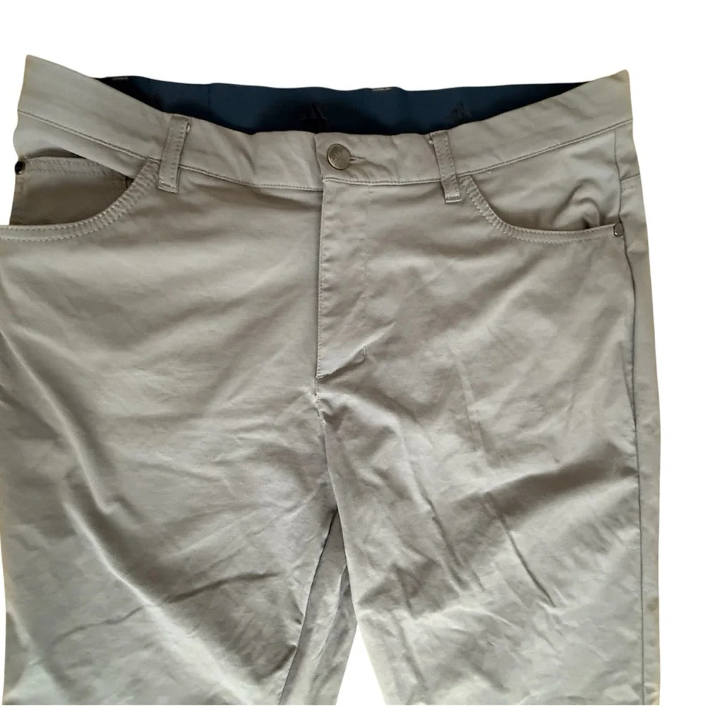 adidas Golf Men's Light Gray Golf Chinos Go To 5 Pocket Pant Tapered Fit 34x32